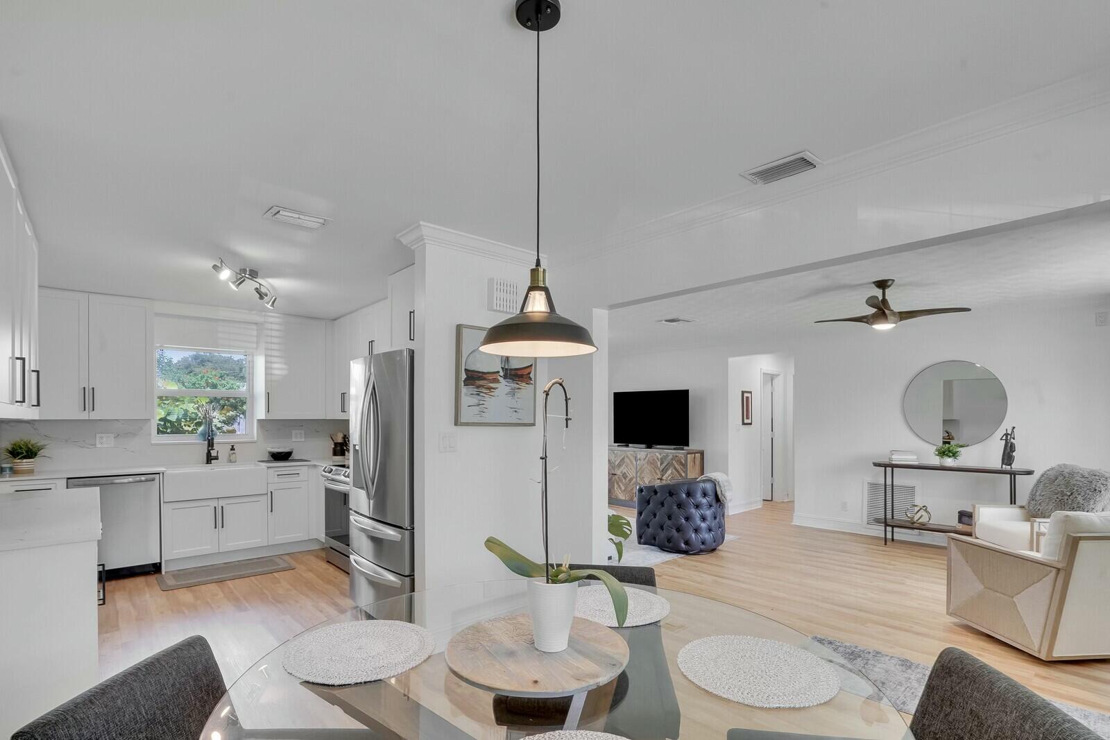 455 Northeast 34th Street Boca Raton, FL 33431 - Photo 14 of 27 Updated Kitchen with Modern Touches