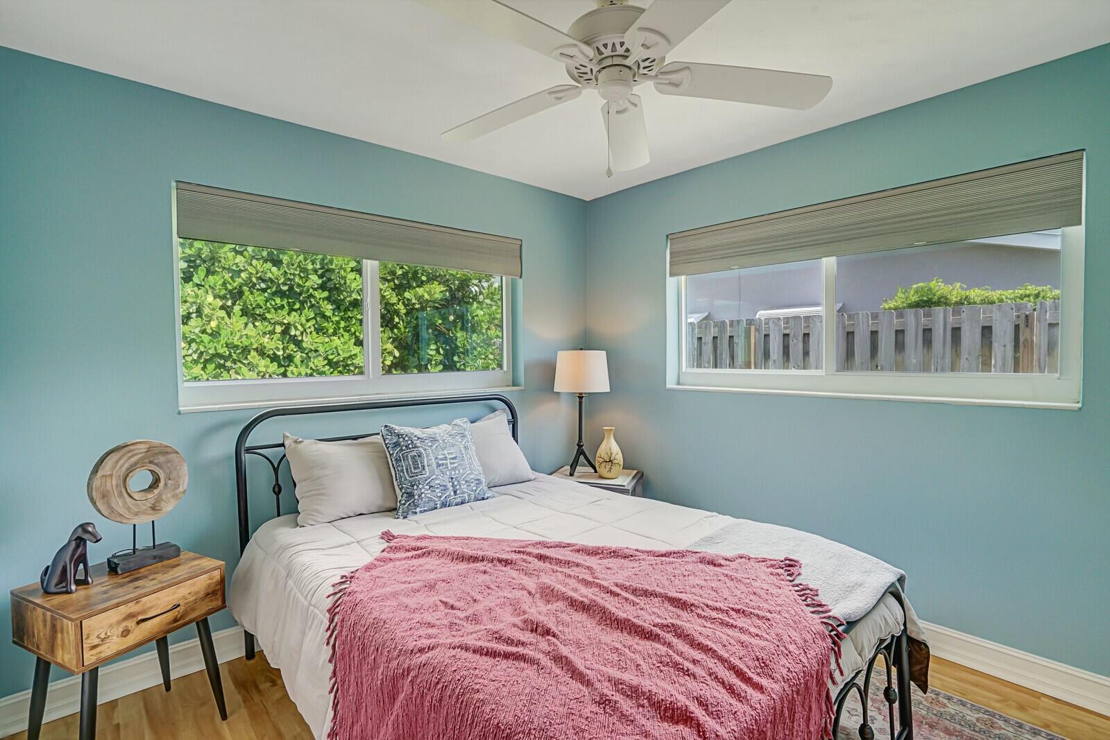 455 Northeast 34th Street Boca Raton, FL 33431 - Photo 20 of 27 Bedroom 2