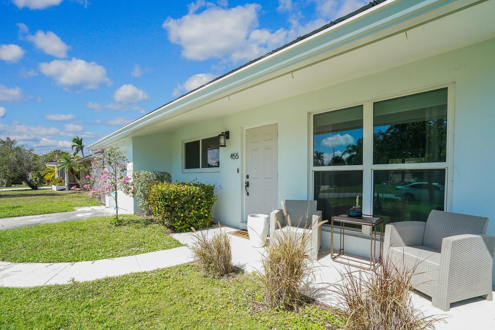 455 Northeast 34th Street Boca Raton, FL 33431 - Photo 4 of 27 Charming Front Porch Entry