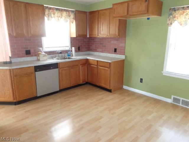 6435 Keltonshire Road Parma, OH 44129 - Photo 7 of 21 Kitchen
