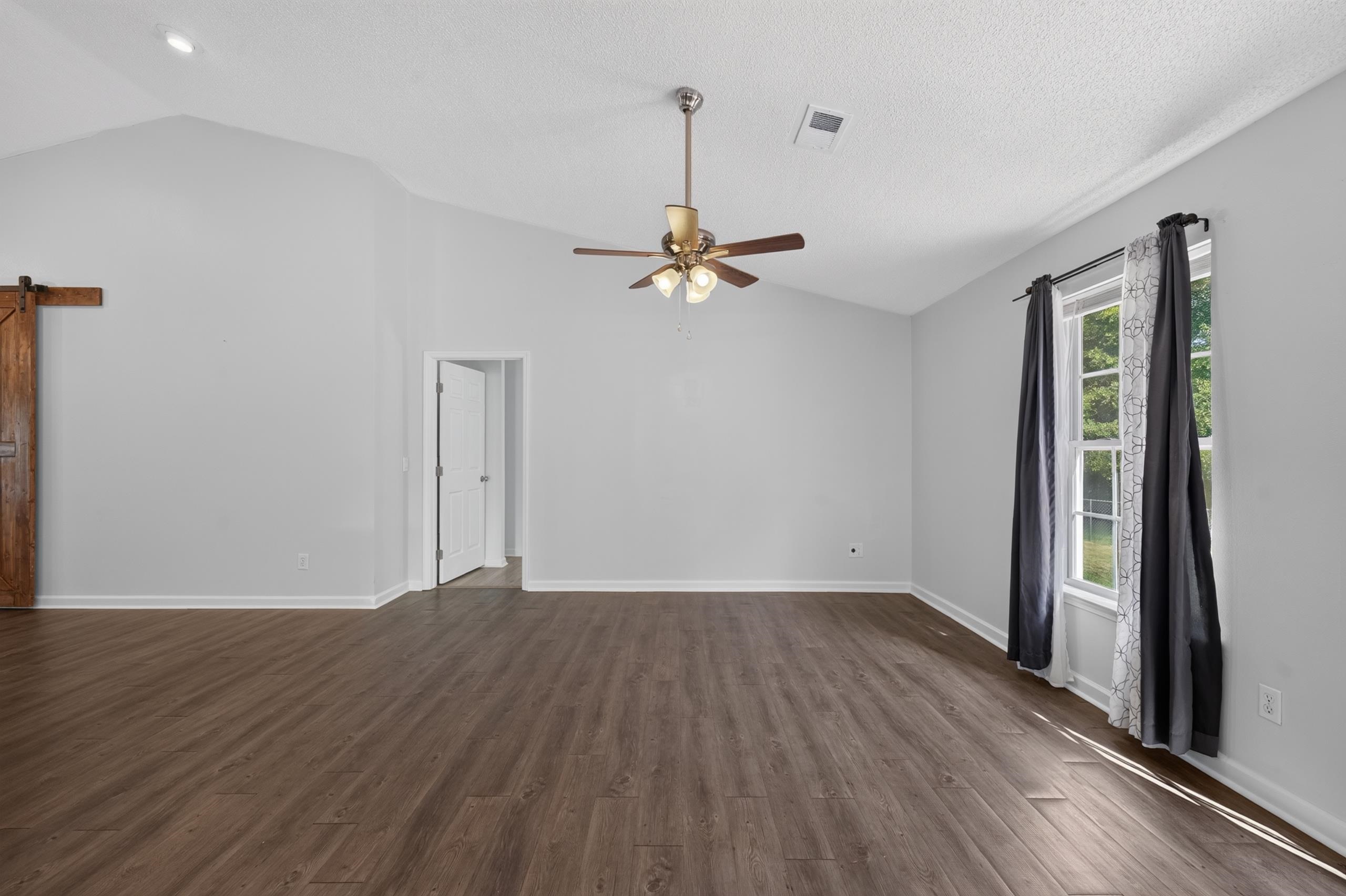20 Two Gait Lane Simpsonville, SC 29680 - Photo 8 of 50 Modern Open Living Space