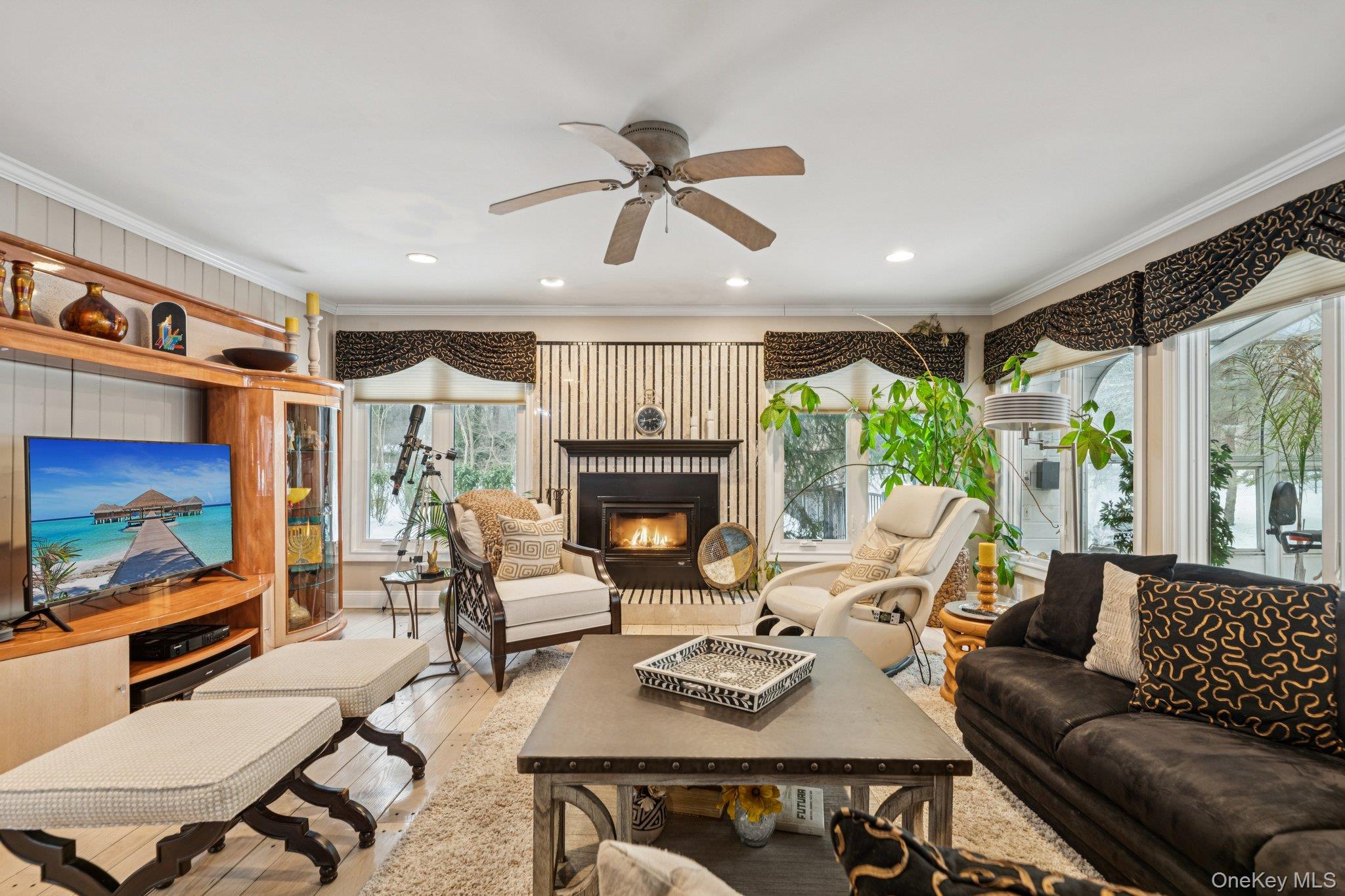 37 Bridle Path St. James, NY 11780 - Photo 11 of 38