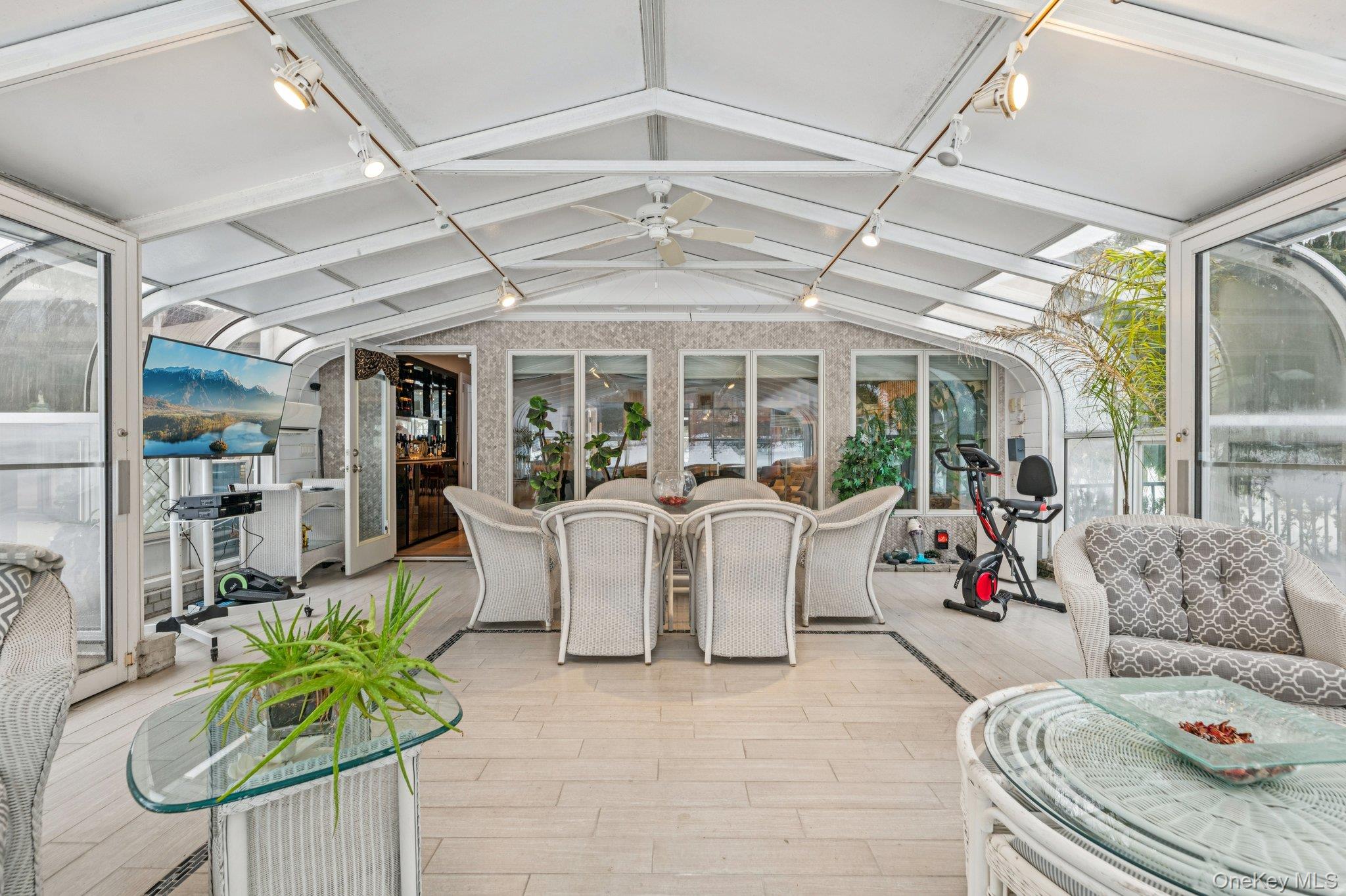 37 Bridle Path St. James, NY 11780 - Photo 20 of 38