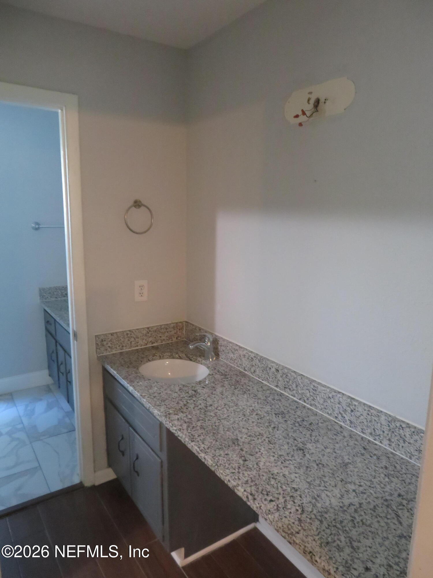 5302 Hickson Road Jacksonville, FL 32207 - Photo 18 of 41 IMG_5135