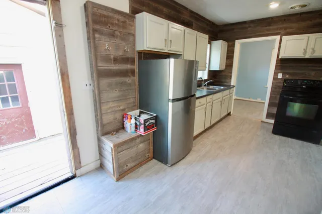 $107,000 | 1020 5th Avenue North, Wahpeton, ND 58075