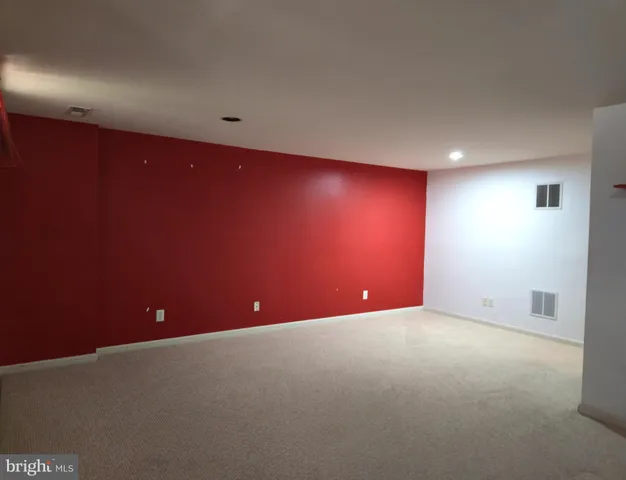 $2,200 | 157 Darling Street, Newark, DE 19702