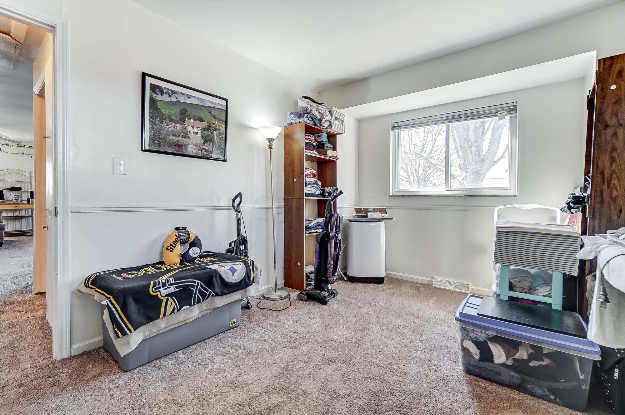 1228 Striebel Road Columbus, OH 43227 - Photo 19 of 42 021