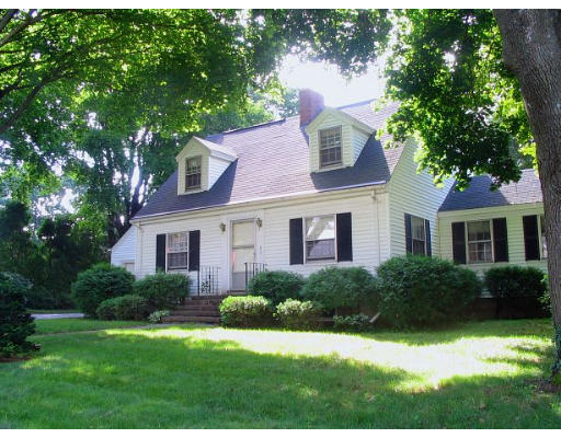 8 Squanto Road Winchester, MA 01890 - Photo 1 of 7 Gallery Image 1