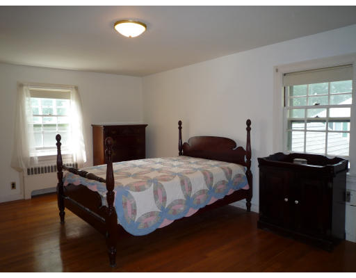 8 Squanto Road Winchester, MA 01890 - Photo 2 of 7 Gallery Image 2