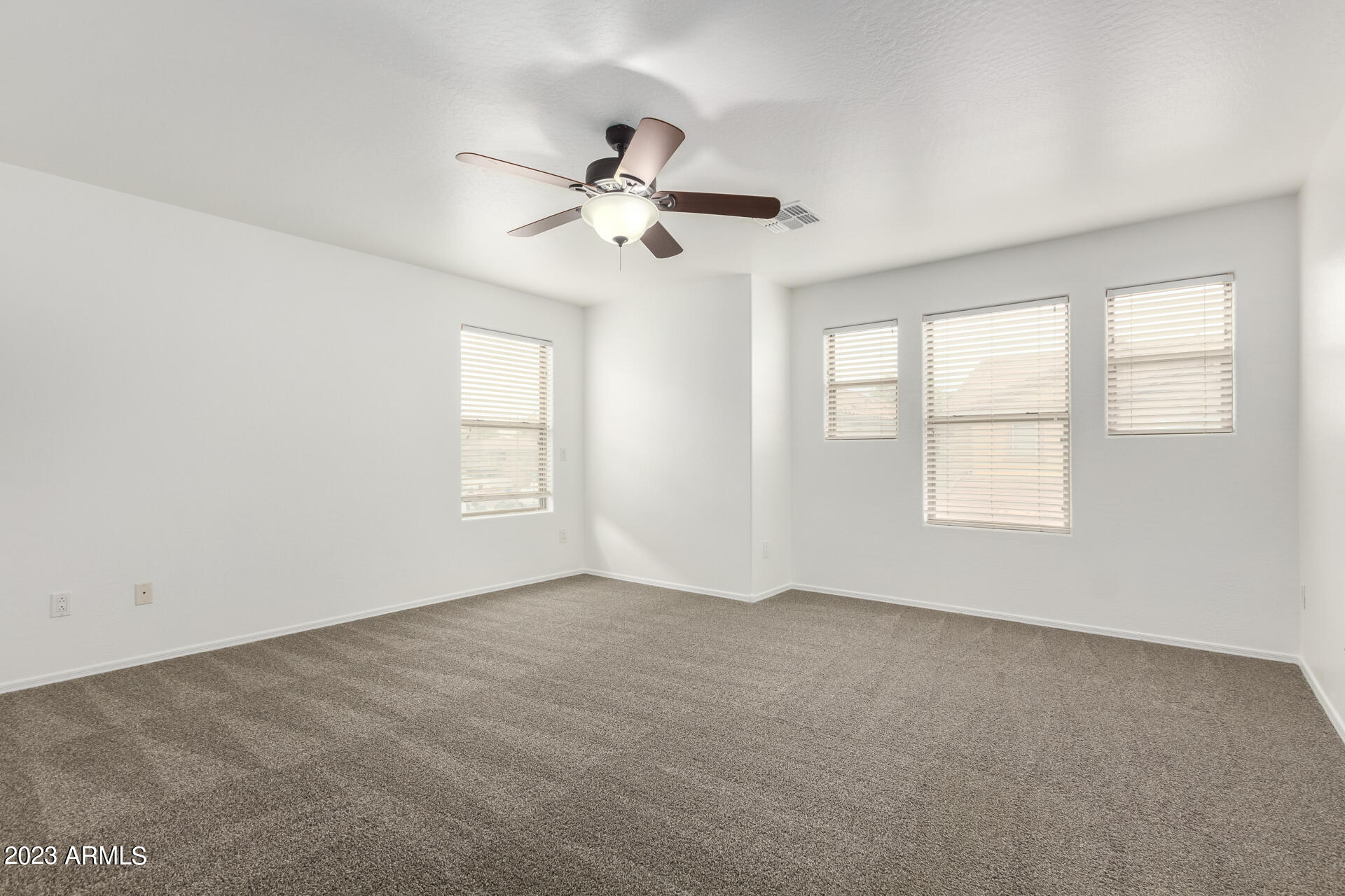 1391 South Joshua Tree Lane Gilbert, AZ 85296 - Photo 15 of 24 0012-12 - Joshua Tree