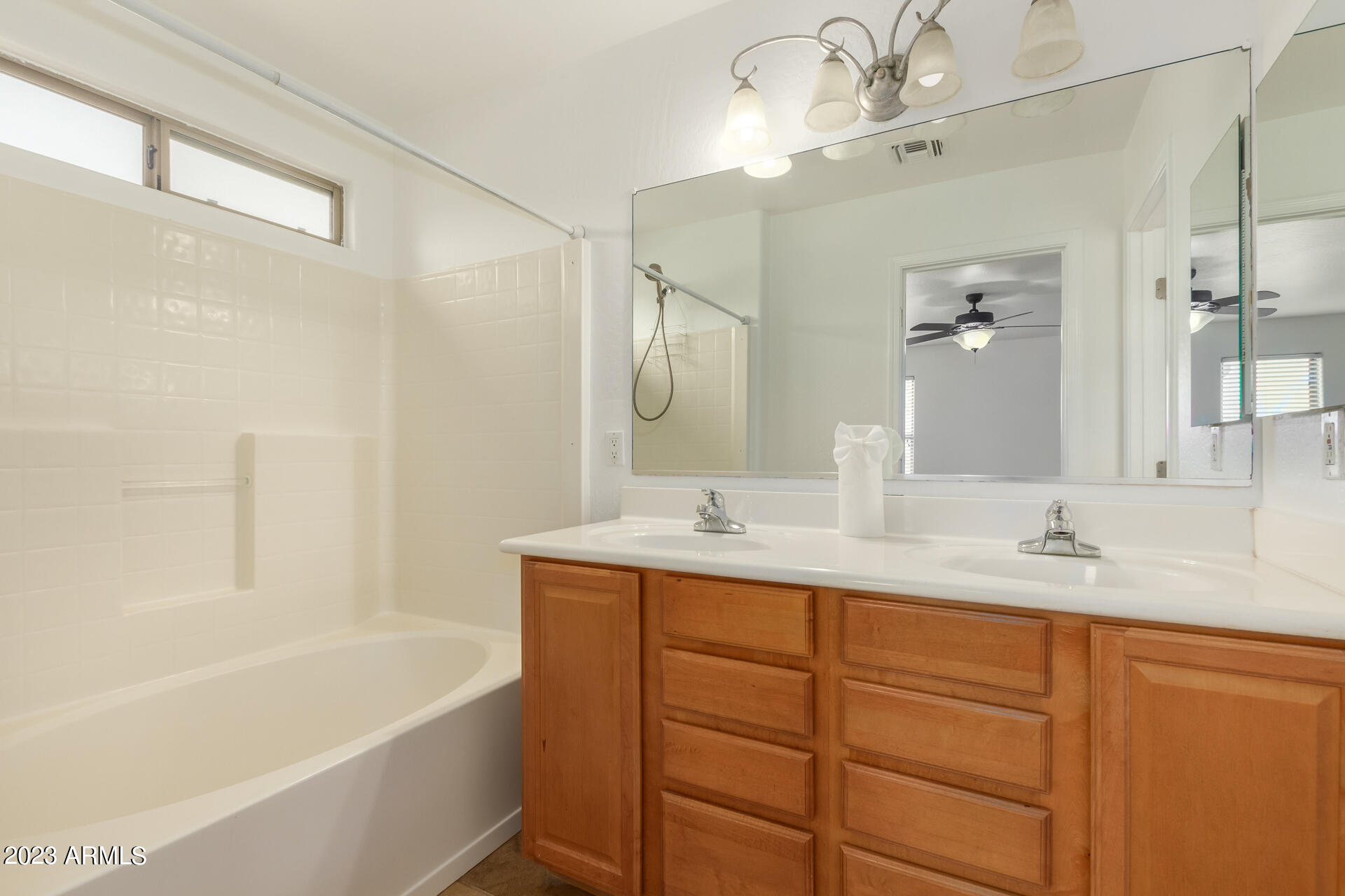 1391 South Joshua Tree Lane Gilbert, AZ 85296 - Photo 17 of 24 0015-15 - Joshua Tree