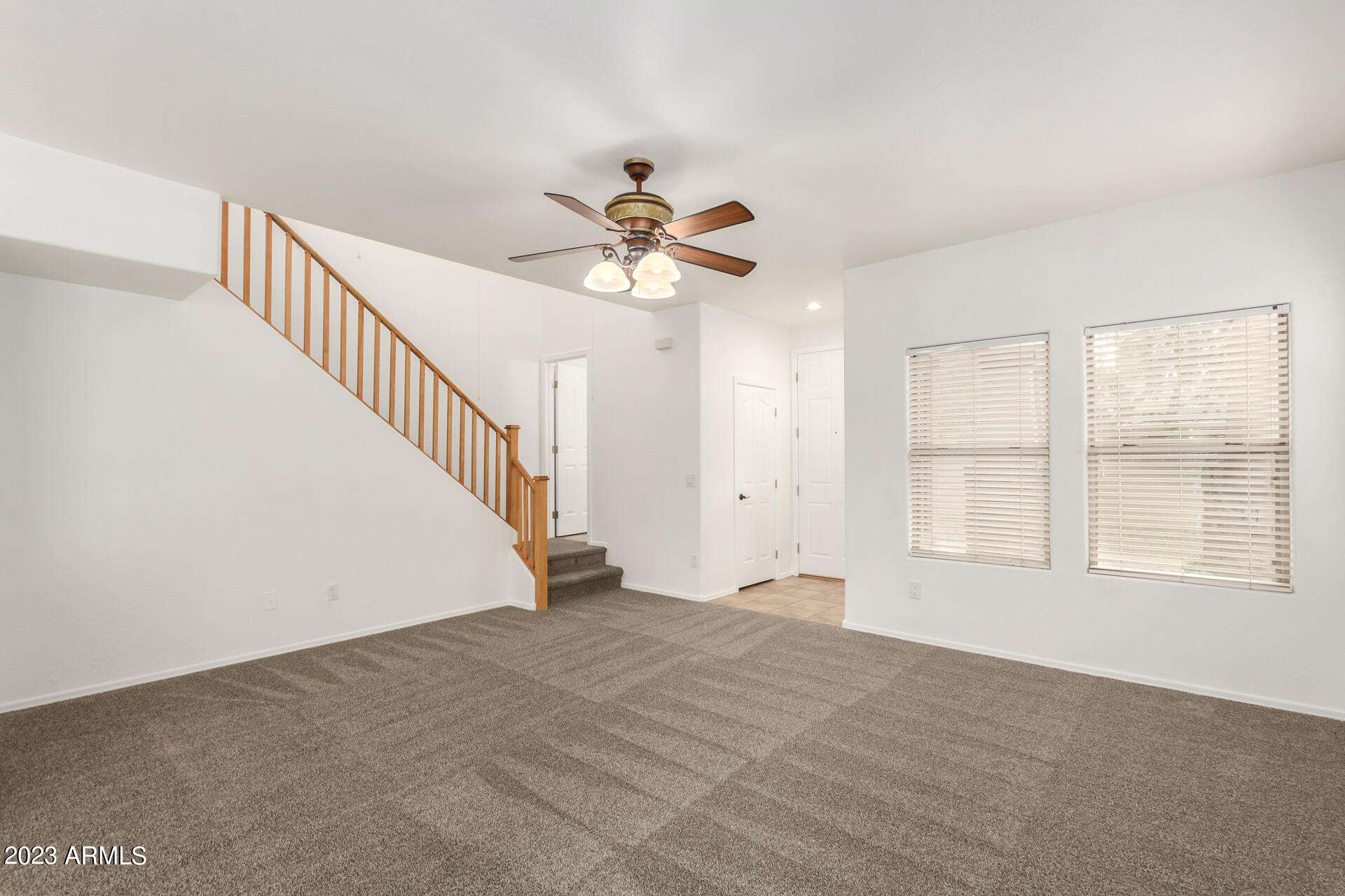 1391 South Joshua Tree Lane Gilbert, AZ 85296 - Photo 5 of 24 0007-07 - Joshua Tree