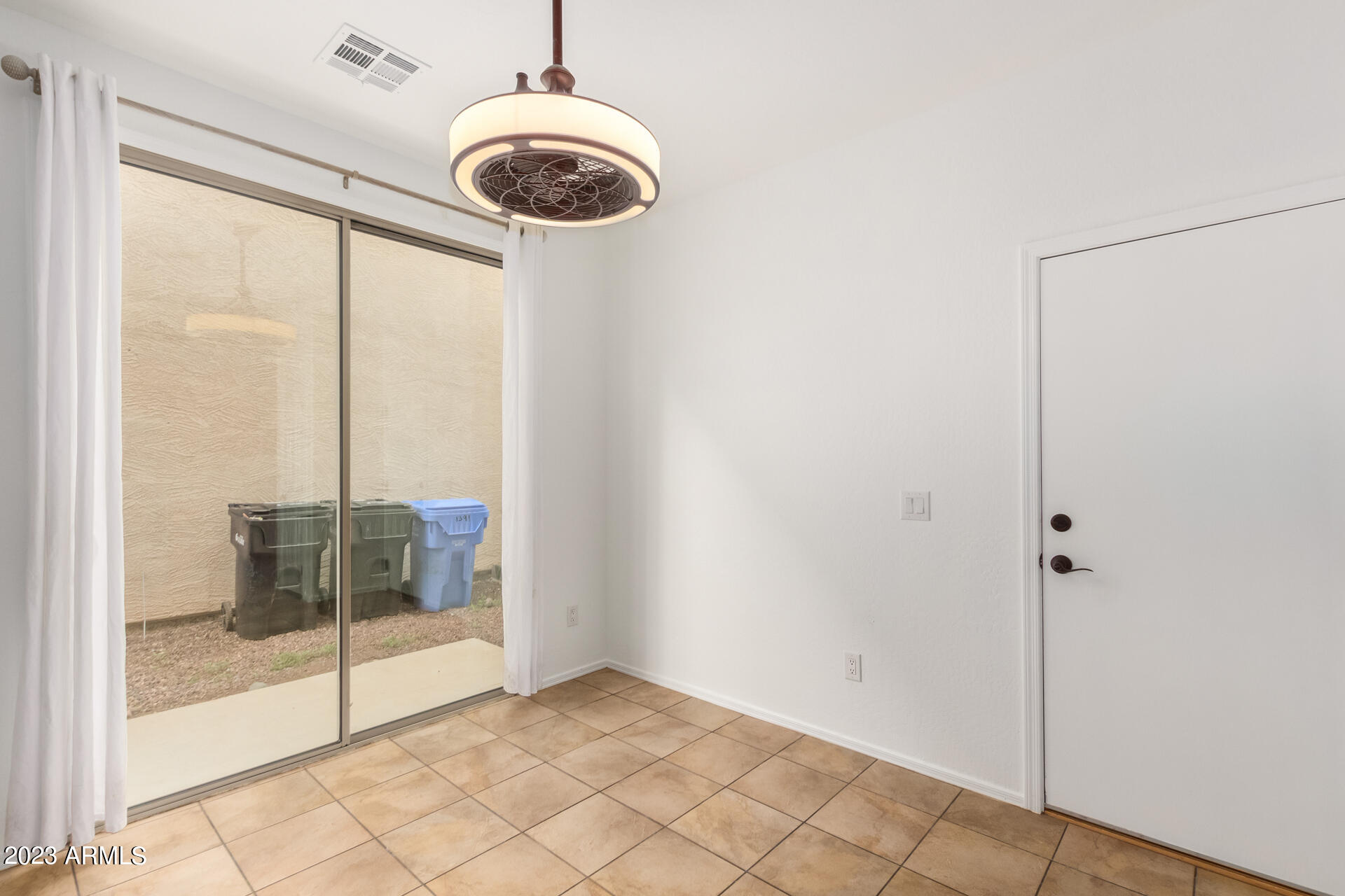 1391 South Joshua Tree Lane Gilbert, AZ 85296 - Photo 6 of 24 0008-08 - Joshua Tree