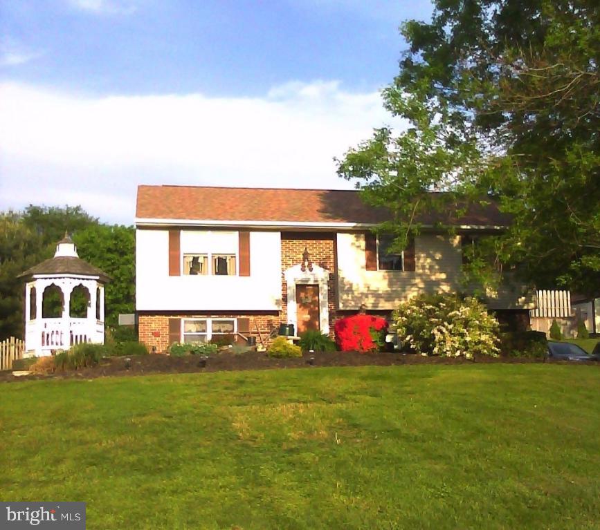 323 Black Road Quarryville, PA 17566 - Photo 1 of 48 Gallery Image 1
