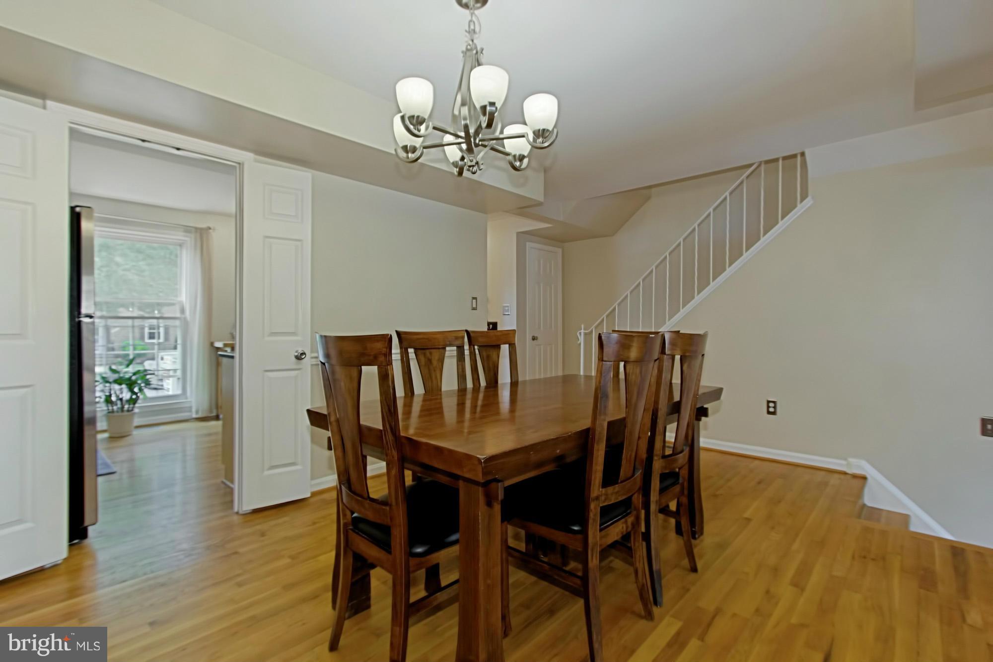 7012 Leestone Street Springfield, VA 22151 - Photo 11 of 30 Kitchen