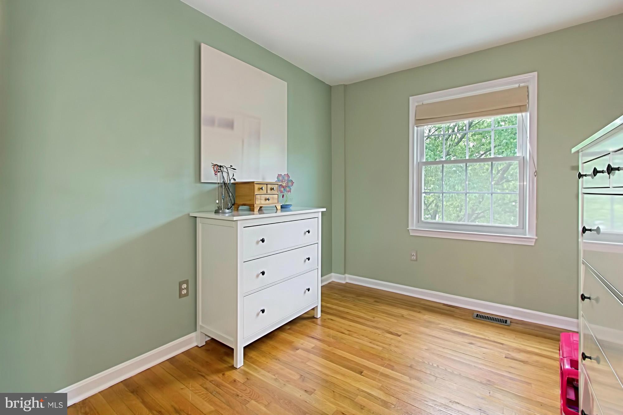 7012 Leestone Street Springfield, VA 22151 - Photo 20 of 30 Bedroom