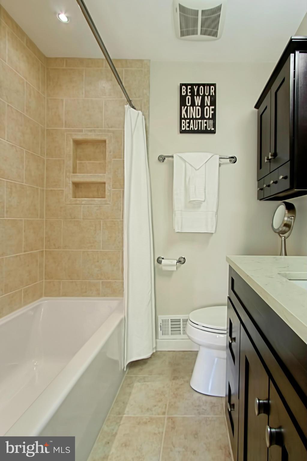 7012 Leestone Street Springfield, VA 22151 - Photo 22 of 30 Bath