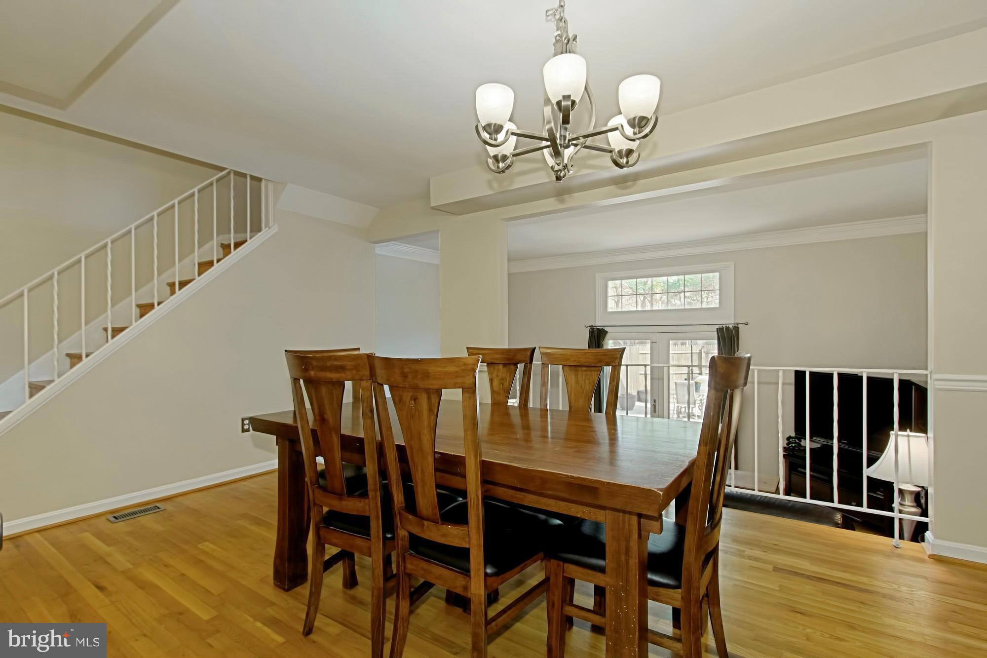 7012 Leestone Street Springfield, VA 22151 - Photo 10 of 30 Dining Room