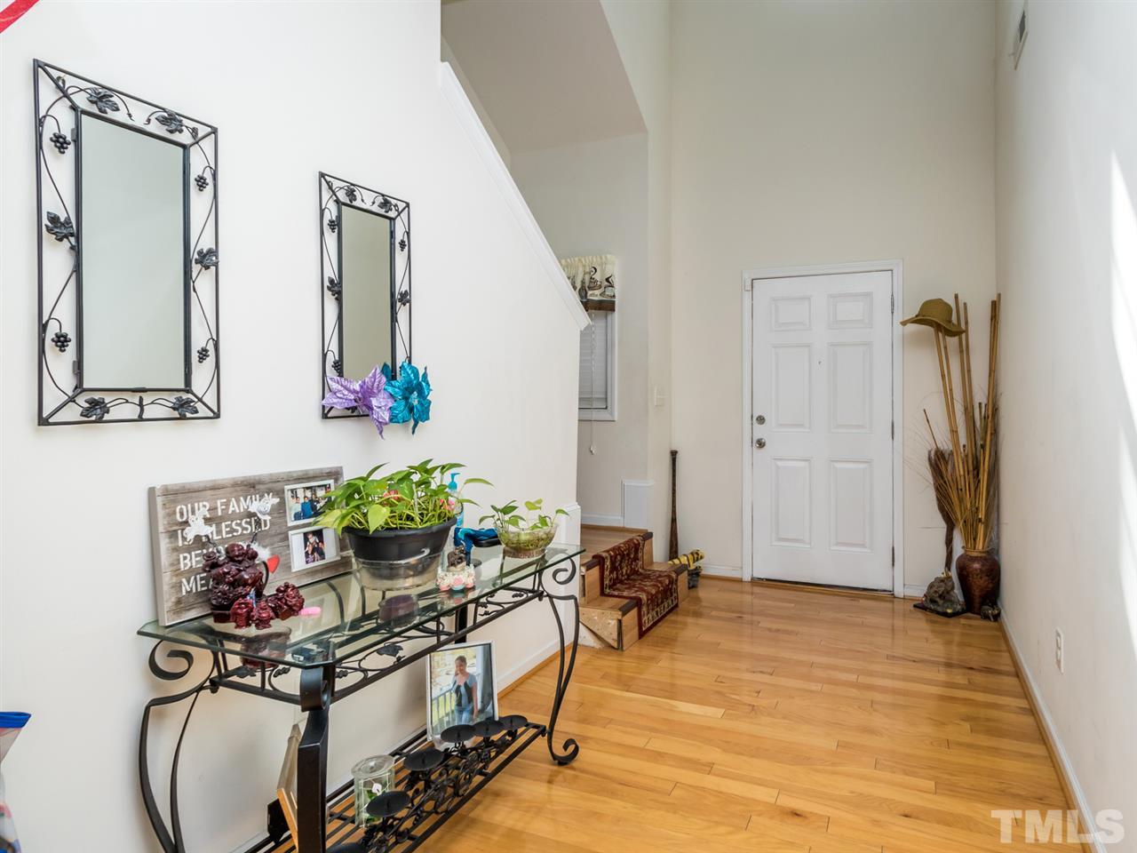 2804 Smooth Stone Trail Raleigh, NC 27610 - Photo 3 of 23