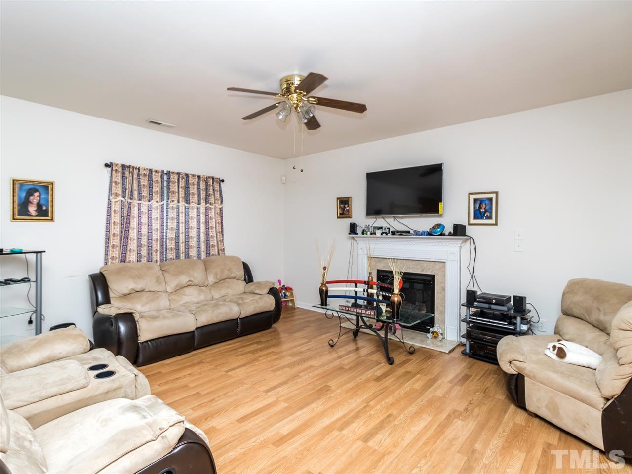 2804 Smooth Stone Trail Raleigh, NC 27610 - Photo 4 of 23