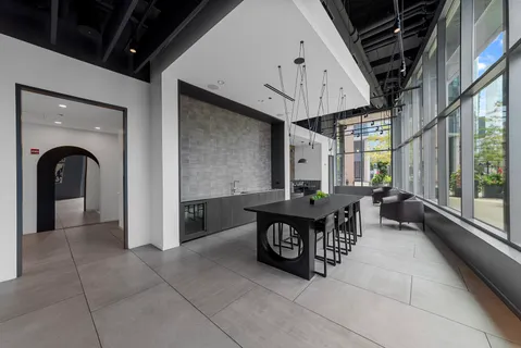 $999,000 | 450 East Waterside Drive, Unit 2708, Chicago, IL 60601