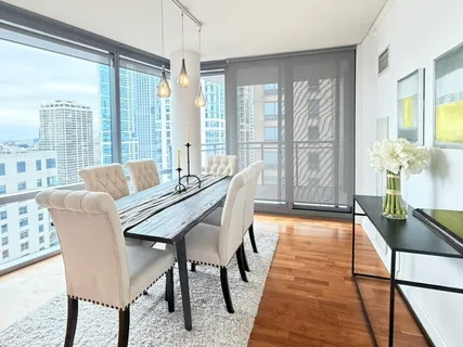 $999,000 | 450 East Waterside Drive, Unit 2708, Chicago, IL 60601