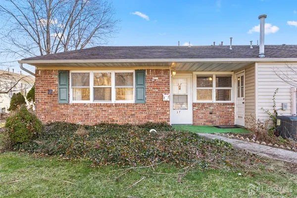 $235,000 | 37 Haven Drive, Matawan, NJ 07747