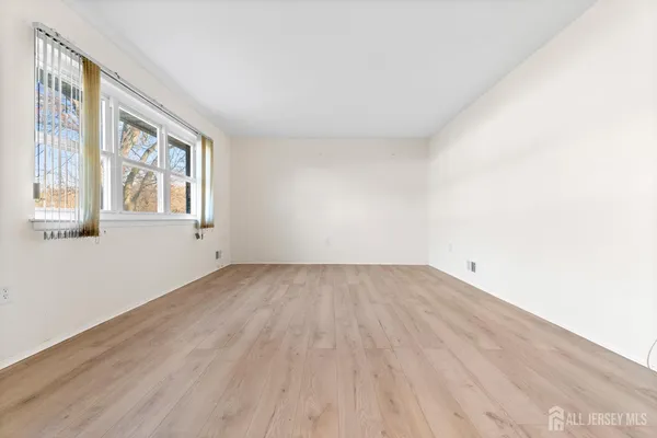 $235,000 | 37 Haven Drive, Matawan, NJ 07747