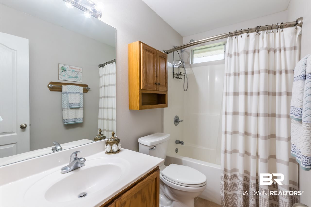 8905 Sage Drive Foley, AL 36535 - Photo 13 of 22 Bathroom