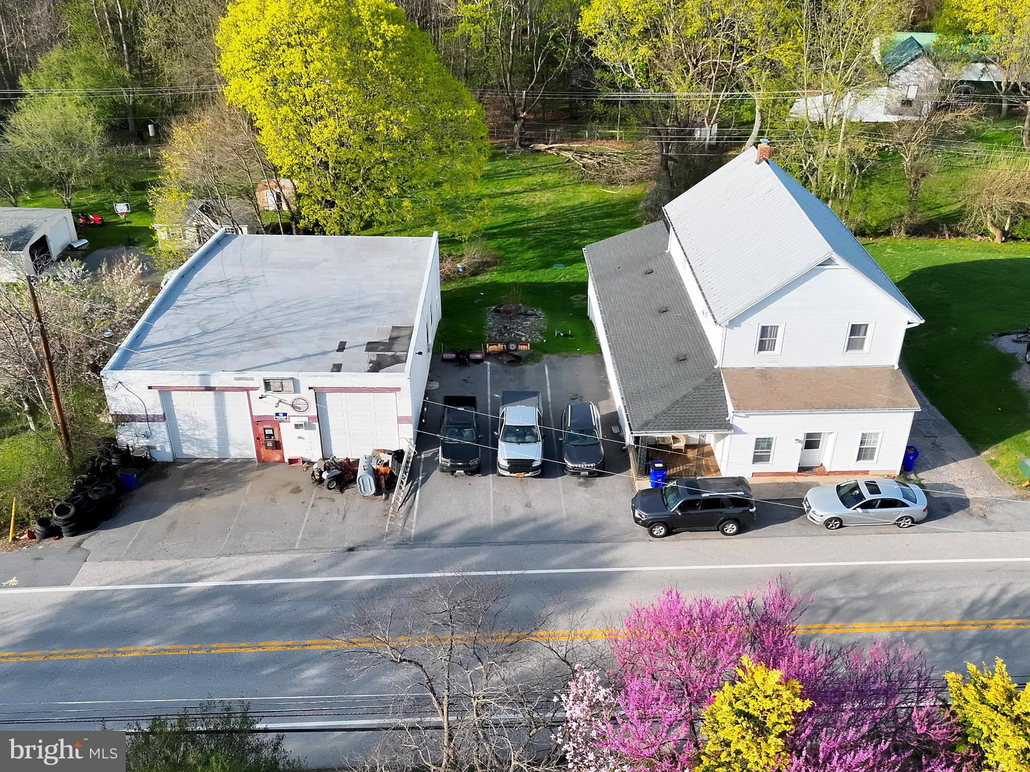 16700 Frederick Road Mount Airy, MD 21771 - Photo 20 of 48 16706 & 16708 Frederick - Duplex & Auto Shop