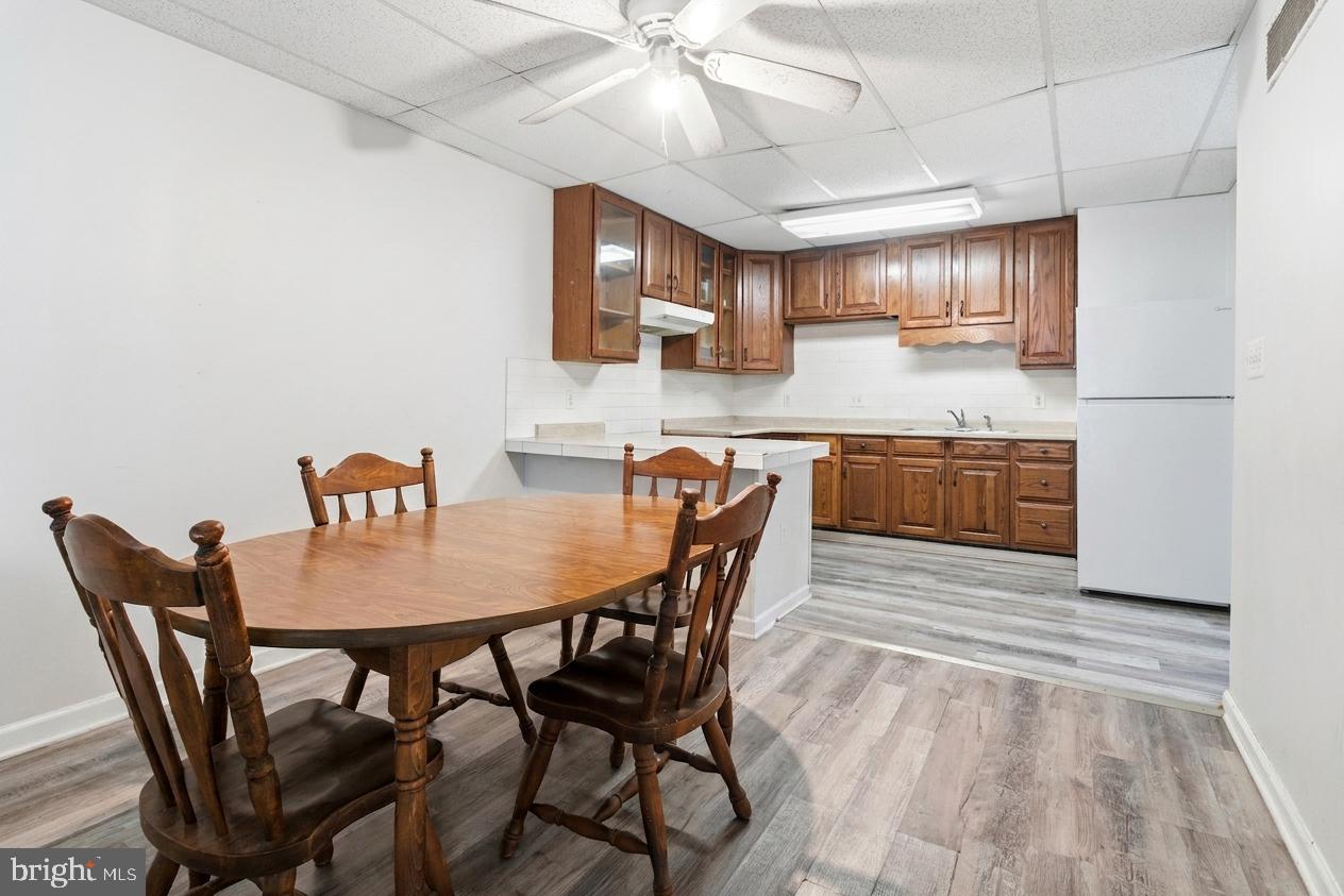16700 Frederick Road Mount Airy, MD 21771 - Photo 32 of 45 a view of a dining room with furniture