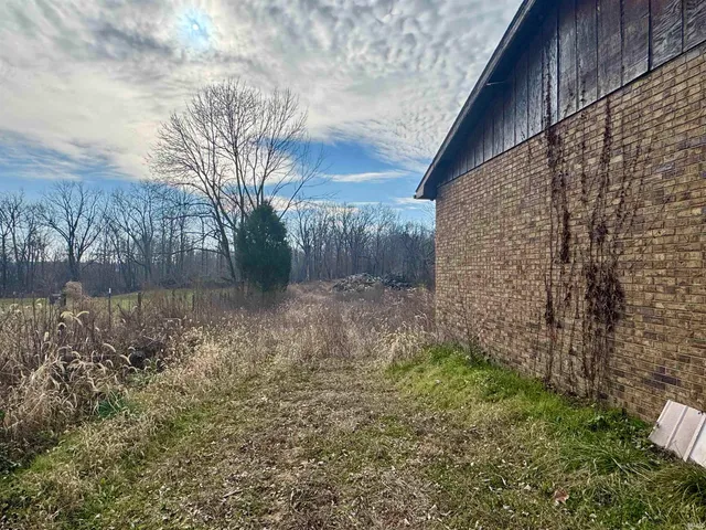 $385,000 | 2411 Highway 62, Boonville, IN 47601