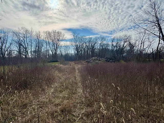 $385,000 | 2411 Highway 62, Boonville, IN 47601