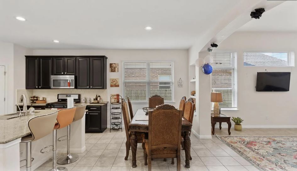 2781 Santa Ana Lane Round Rock, TX 78665 - Photo 6 of 22 a dining room with furniture and window