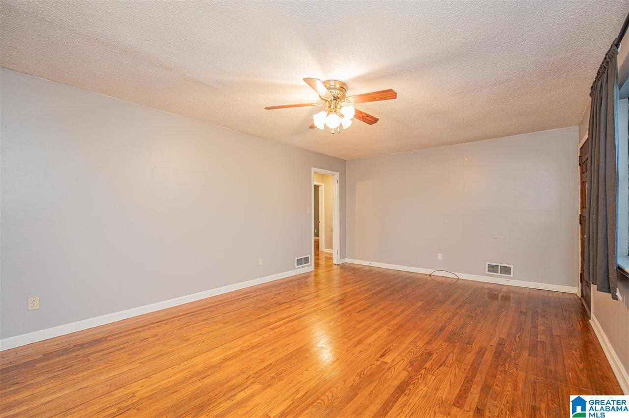 1509 Berry Road Birmingham, AL 35226 - Photo 8 of 46
