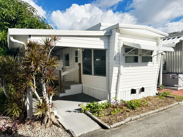 $290,000 | 23 Hibiscus Drive, Unit I, Briny Breezes, FL 33435