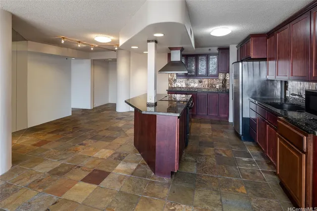 $510,000 | 60 North Beretania Street, Unit 3601, Honolulu, HI 96817