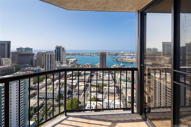 $510,000 | 60 North Beretania Street, Unit 3601, Honolulu, HI 96817