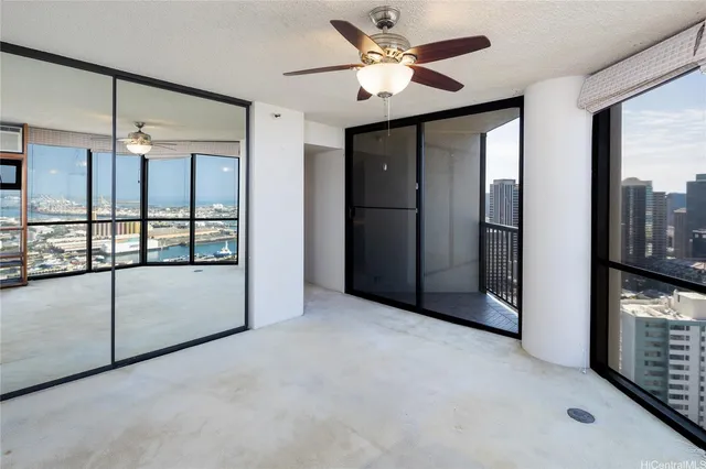 $510,000 | 60 North Beretania Street, Unit 3601, Honolulu, HI 96817