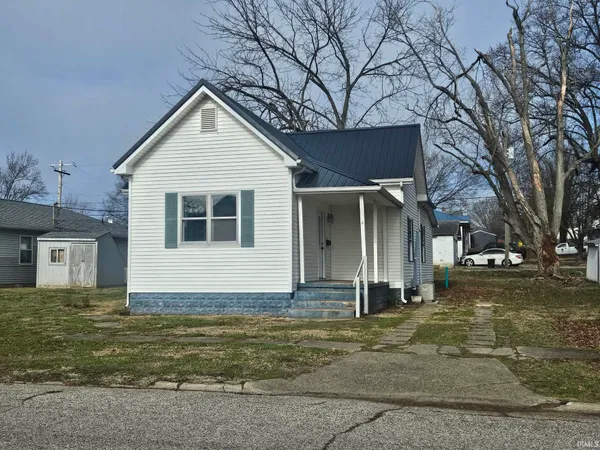$149,900 | 6 East Pearl Street, Washington, IN 47501