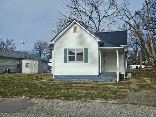 $149,900 | 6 East Pearl Street, Washington, IN 47501