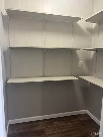 $149,900 | 6 East Pearl Street, Washington, IN 47501