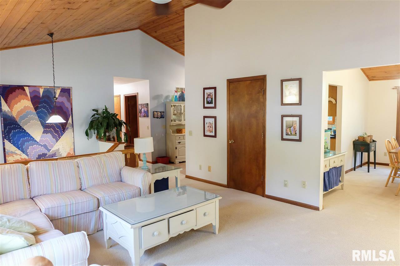 30 Indian Trail Road Macomb, IL 61455 - Photo 11 of 25 Gallery Image 11