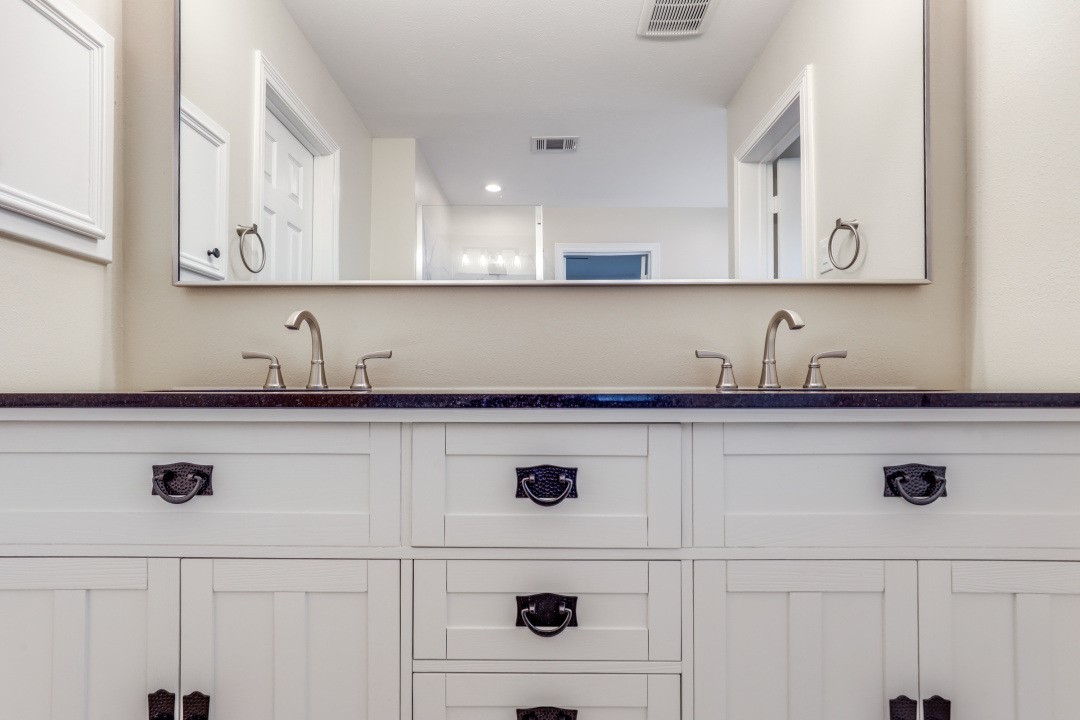 3231 Alabama Street Houston, TX 77004 - Photo 13 of 20 a kitchen with stainless steel appliances granite countertop white cabinets and a sink