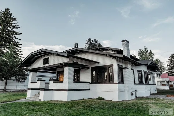 $585,000 | 210 North Bridge Street, St. Anthony, ID 83445