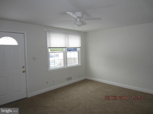 1903 Eastfield Road Dundalk, MD 21222 - Photo 5 of 13 Living Room