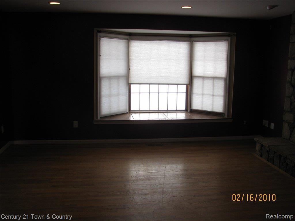 50910 West 9 Mile Road Novi, MI 48374 - Photo 4 of 24 IMG_7753