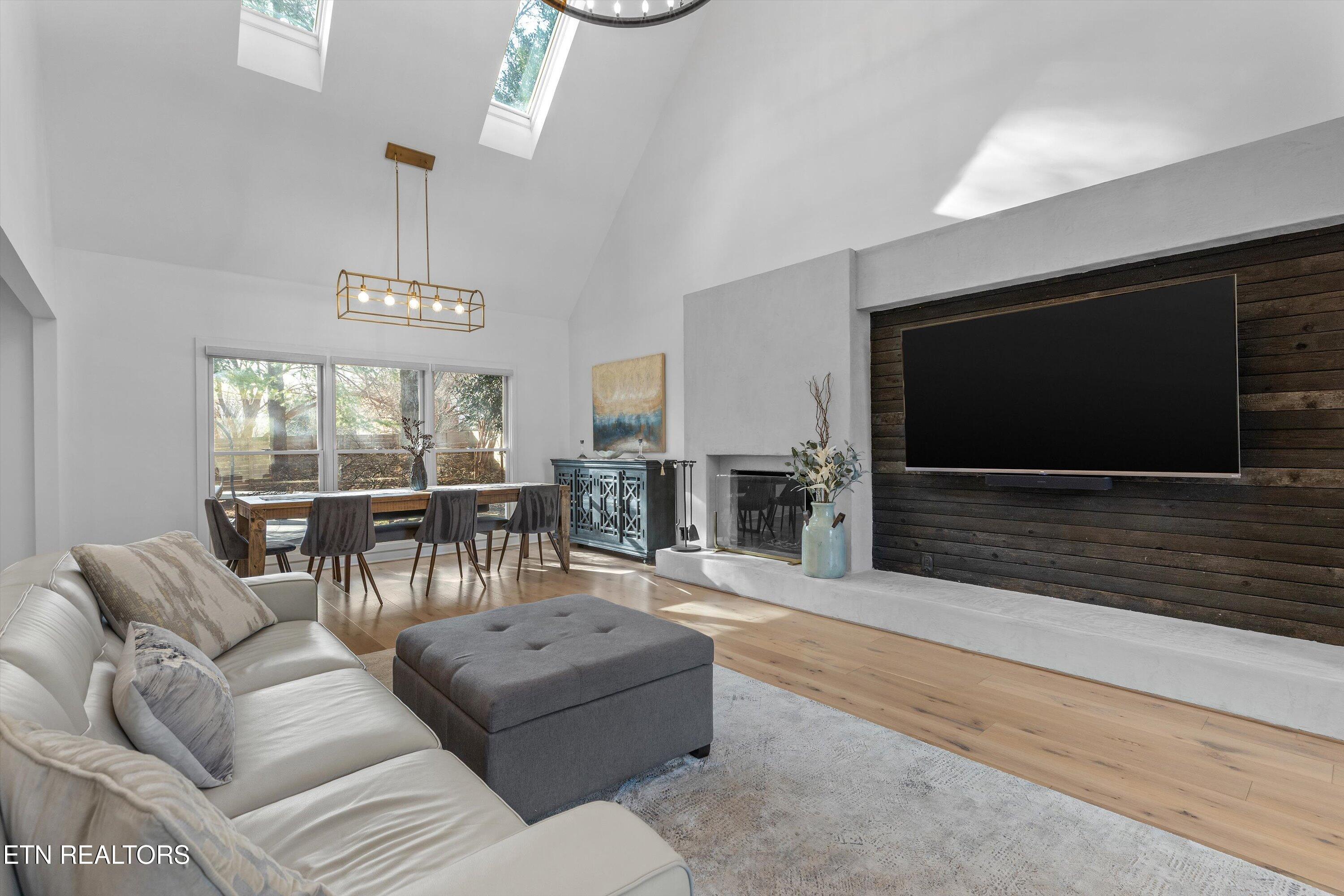 400 Sundown Road Knoxville, TN 37934 - Photo 13 of 55 Family Room