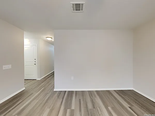 $1,919 | 6815 Hibiscus, San Antonio, TX 78218