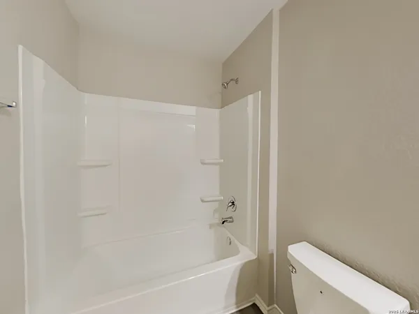 $1,919 | 6815 Hibiscus, San Antonio, TX 78218